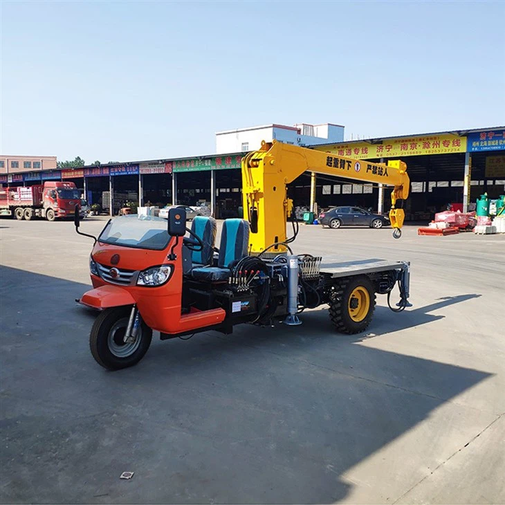 Three-wheeled Truck Crane